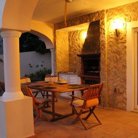 Lovely Burgau Villa Just 3 Mins Walk From Beach Буденш Экстерьер фото