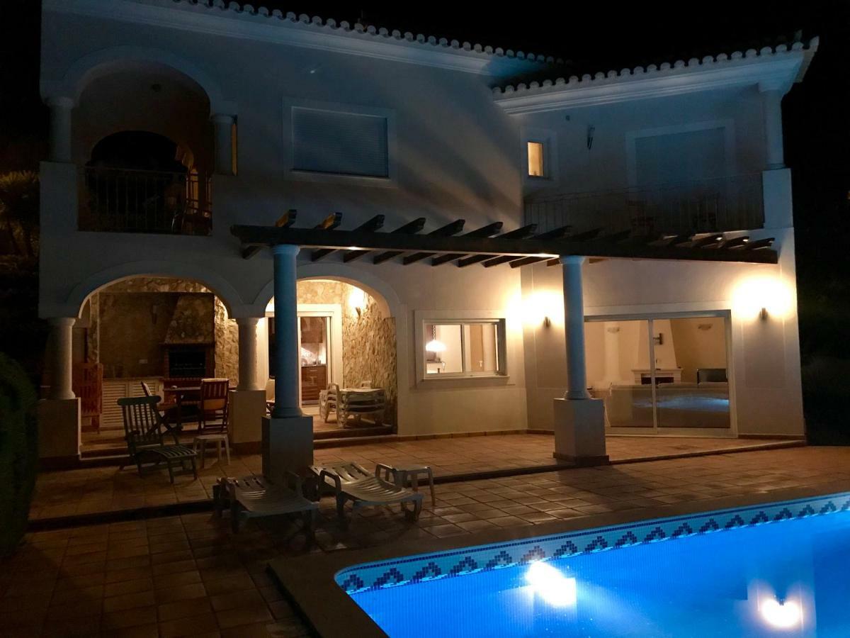 Lovely Burgau Villa Just 3 Mins Walk From Beach Буденш Экстерьер фото