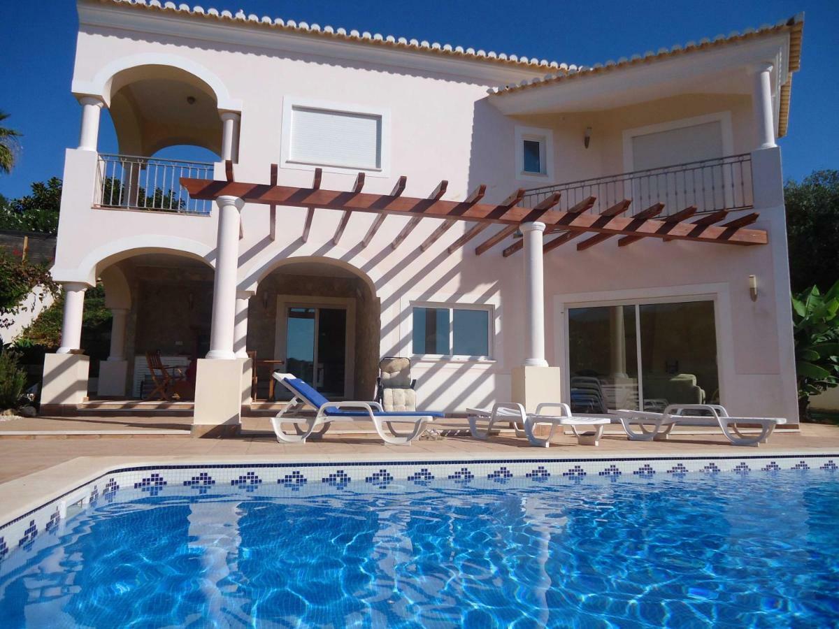 Lovely Burgau Villa Just 3 Mins Walk From Beach Буденш Экстерьер фото