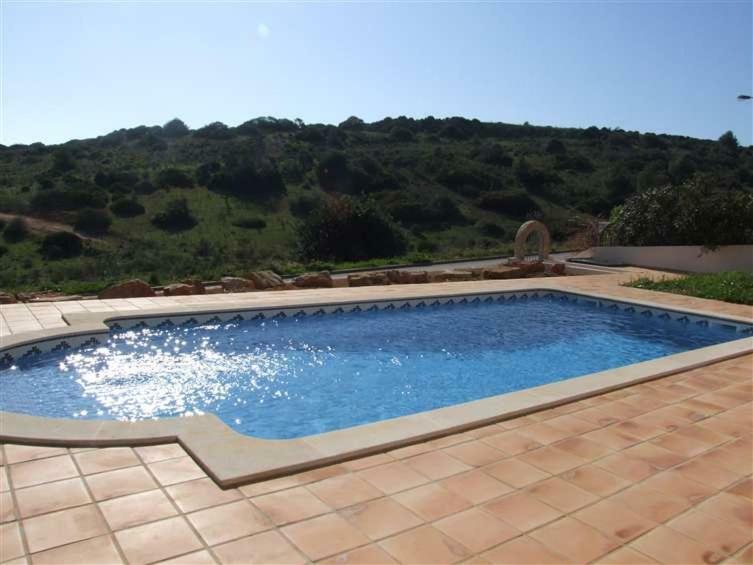 Lovely Burgau Villa Just 3 Mins Walk From Beach Буденш Экстерьер фото