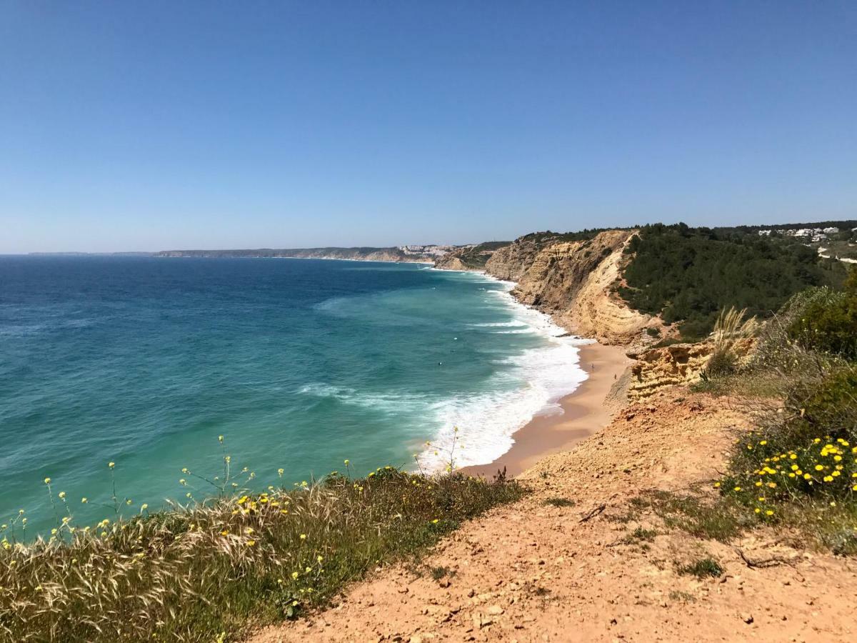 Lovely Burgau Villa Just 3 Mins Walk From Beach Буденш Экстерьер фото