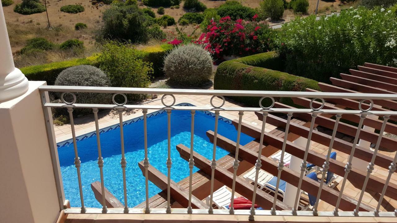 Lovely Burgau Villa Just 3 Mins Walk From Beach Буденш Экстерьер фото