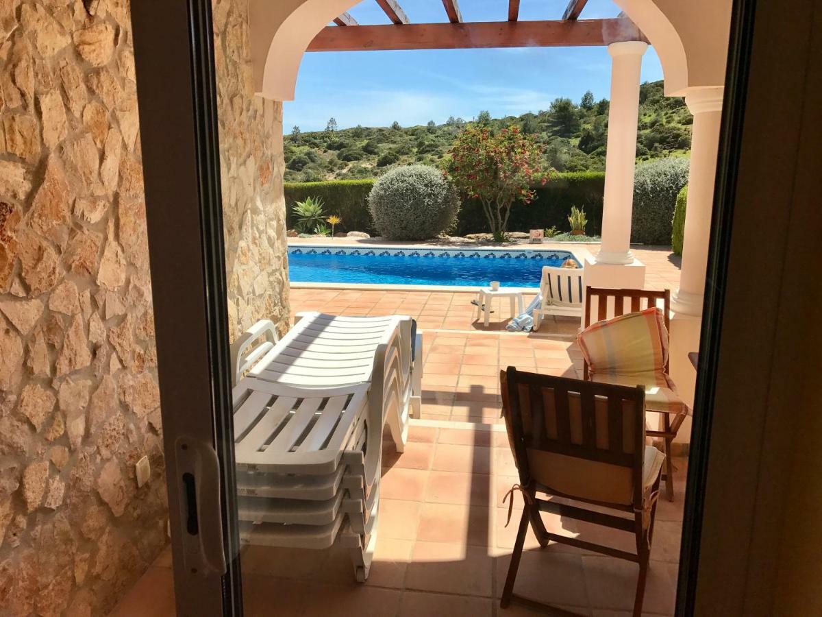 Lovely Burgau Villa Just 3 Mins Walk From Beach Буденш Экстерьер фото